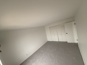 149 Gregory St, Unit Unit 10 in Aurora, IL - Building Photo - Building Photo