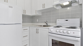1380 Jervis St in Vancouver, BC - Building Photo