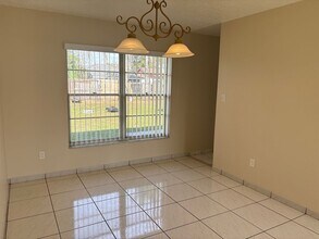 2355 Bay Leaf Dr in Orlando, FL - Building Photo - Building Photo