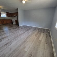 107 Knowles St in Sparta, TN - Building Photo - Building Photo