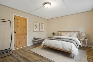 208 Blue Moon Ln in Candler, NC - Building Photo - Building Photo