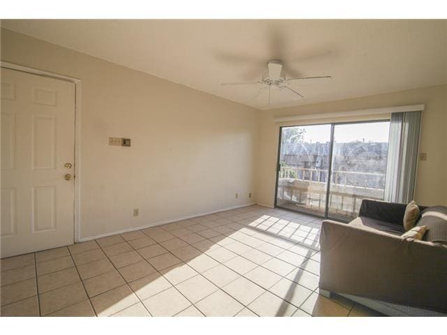 3115 Helms St in Austin, TX - Foto de edificio - Building Photo