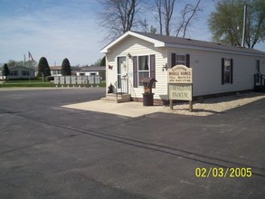 Clinton Mobile Home Resort in Tiffin, OH - Building Photo - Building Photo