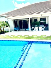 21510 Halstead Dr in Boca Raton, FL - Building Photo - Building Photo