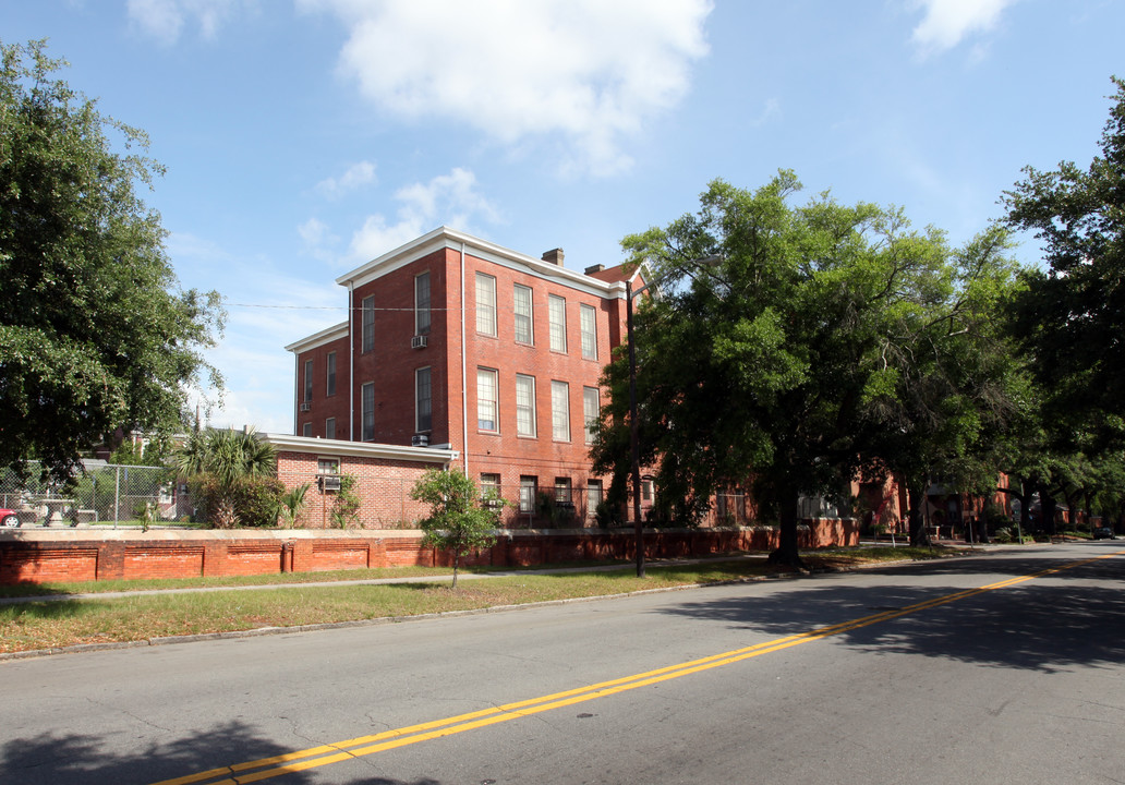 St John's Villa in Savannah, GA - Building Photo