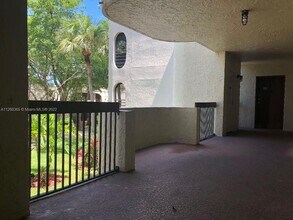 6328 Longboat Ln W-Unit -201 in Boca Raton, FL - Building Photo - Building Photo