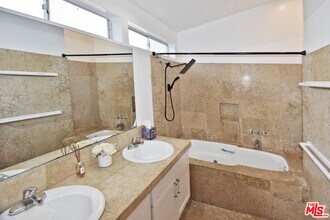 2885 Searidge St in Malibu, CA - Building Photo - Building Photo
