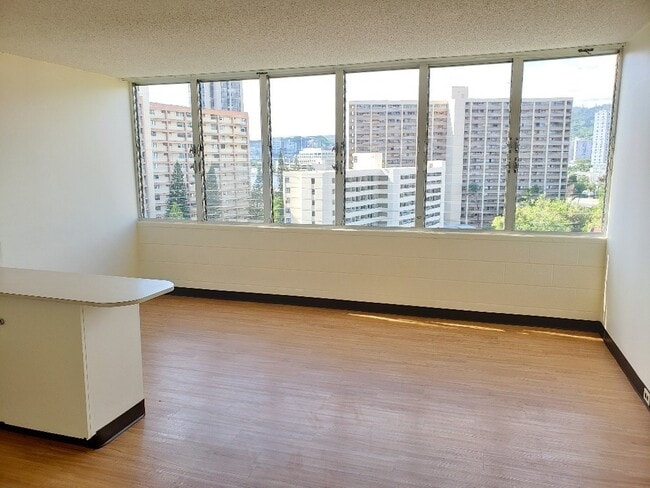 property at 1650 Kanunu St