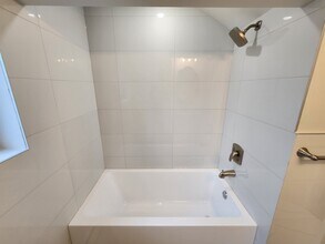 2 Normandy Dr in Guelph, ON - Building Photo - Building Photo