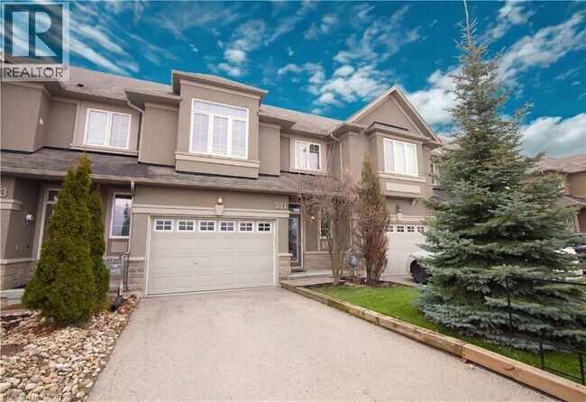 331 Stonehenge Dr in Ancaster, ON - Building Photo - Building Photo