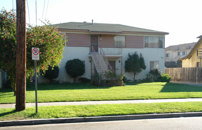 1010 E Windsor Rd in Glendale, CA - Building Photo - Building Photo