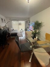 8120 Geneva Ct in Doral, FL - Building Photo - Building Photo