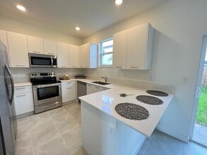 12612 NW 23rd Pl in Miami Shores, FL - Building Photo - Building Photo
