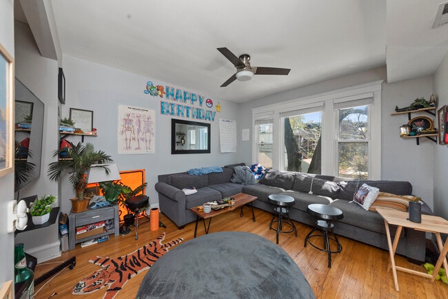 property at 1545 W Addison St