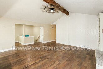 101 SE Keystone Dr in Lee's Summit, MO - Building Photo - Building Photo