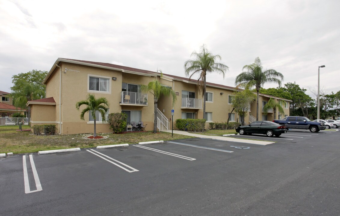 Hainlin Mills in Miami, FL - Foto de edificio