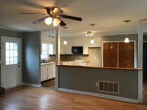 1008 Davenport Rd in Simpsonville, SC - Building Photo - Building Photo