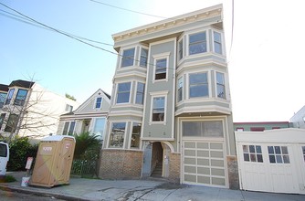 32-36 Richland Ave in San Francisco, CA - Building Photo - Building Photo