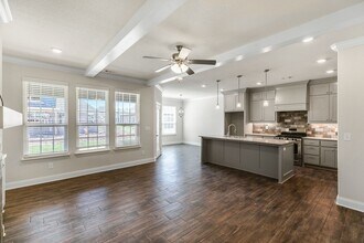 411 Linda Ln in Centerton, AR - Building Photo - Building Photo
