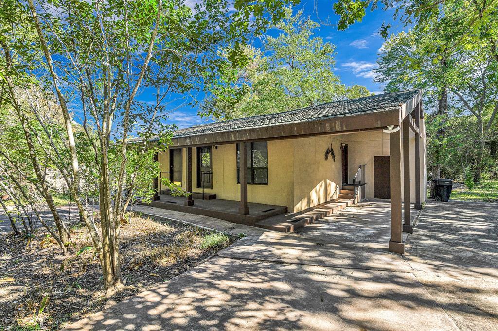 32 E Rivercrest Dr in Houston, TX - Building Photo
