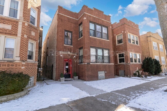 property at 5737 N Washtenaw Ave