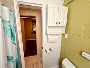 1347 Palolo Ave in Honolulu, HI - Building Photo - Building Photo