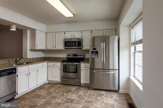 8734 Ruppert Ct in Ellicott City, MD - Building Photo - Building Photo
