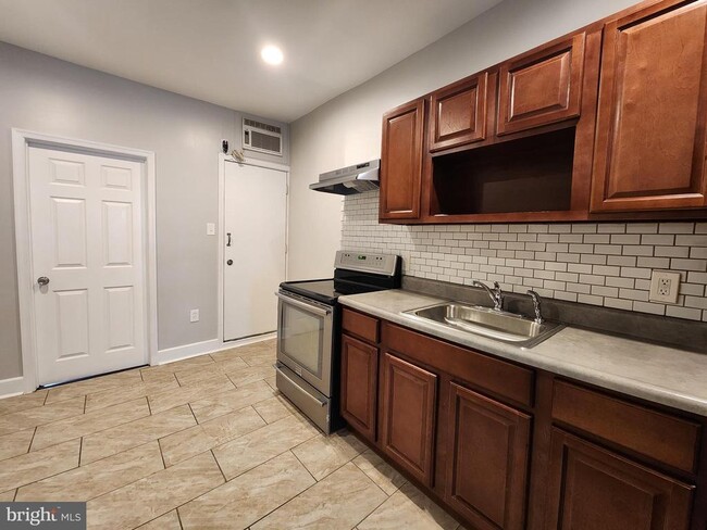 property at 3114 W Gordon St