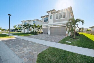 13076 Feathering Wy in Palm Beach Gardens, FL - Building Photo - Building Photo