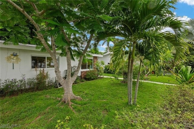 property at 817 Courtington Ln