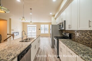 7210 Wood Trail Dr in Lanham, MD - Building Photo