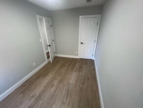 434 West Side Ave in Jersey City, NJ - Building Photo - Building Photo