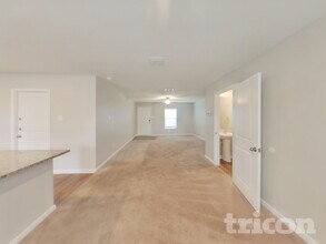 11750 Davalos Ln in San Antonio, TX - Building Photo - Building Photo