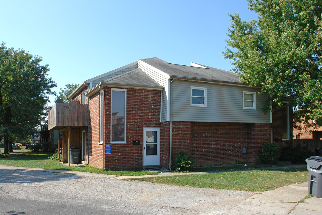 2404 Elderberry Ct in Lexington, KY - Building Photo