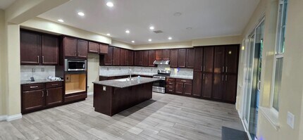 14313 Florence St in Corona, CA - Building Photo - Building Photo