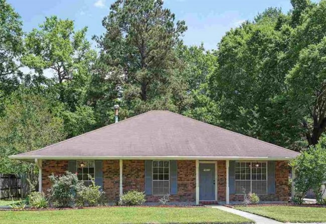 property at 16613 Bristoe Ave