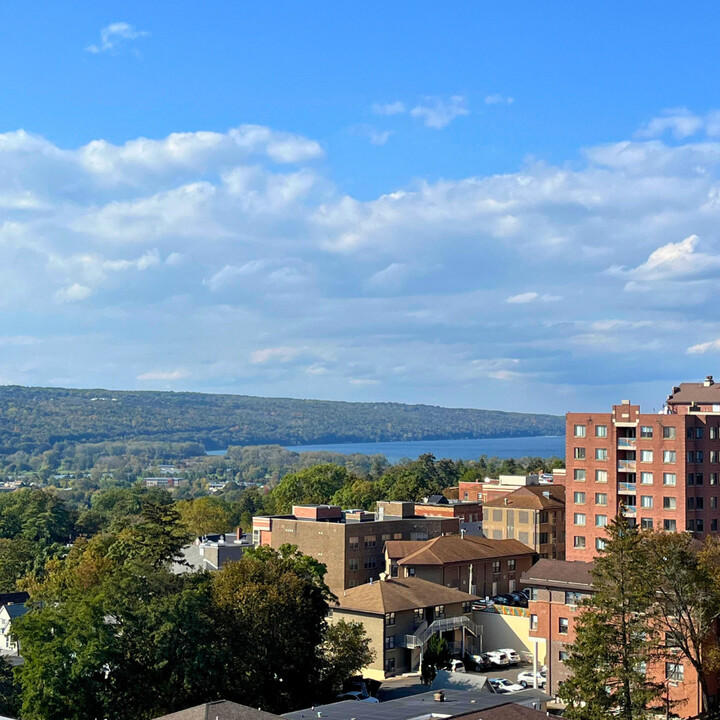 Catherine Commons in Ithaca, NY - Foto de edificio