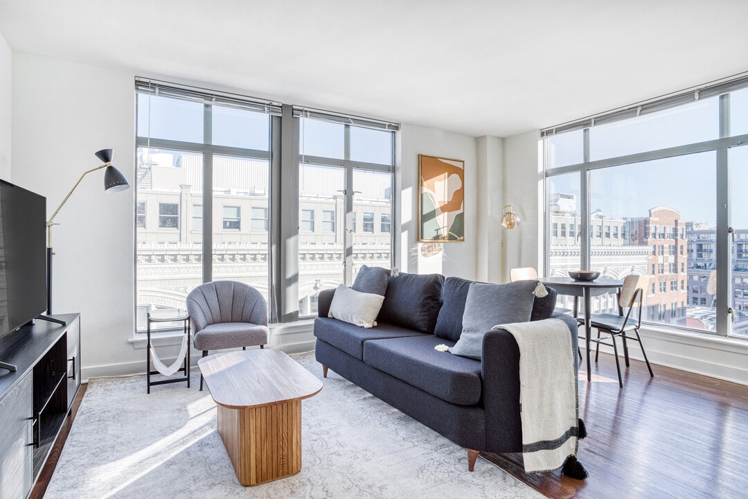 400 8th St NW in Washington, DC - Building Photo