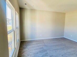 7877 Ellington Ct in Maineville, OH - Building Photo - Building Photo