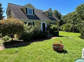 48 River Ave, Unit 3 in Newton, MA - Building Photo