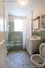 402 Highland Ave, Unit #24 in Somerville, MA - Foto de edificio - Building Photo