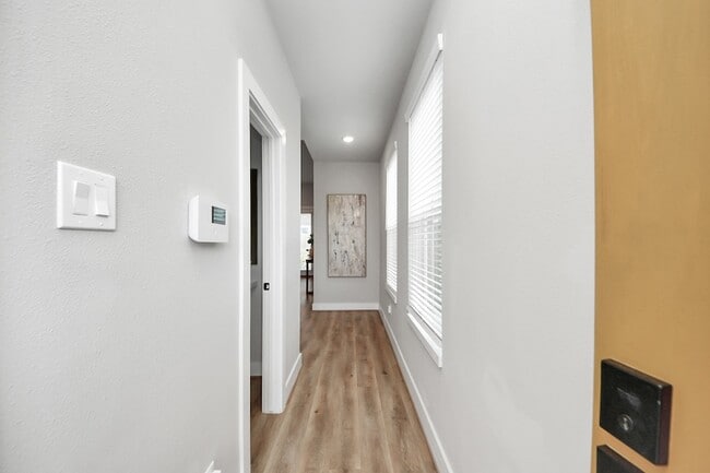 5809 Francis Oak Ln in Houston, TX - Foto de edificio - Building Photo