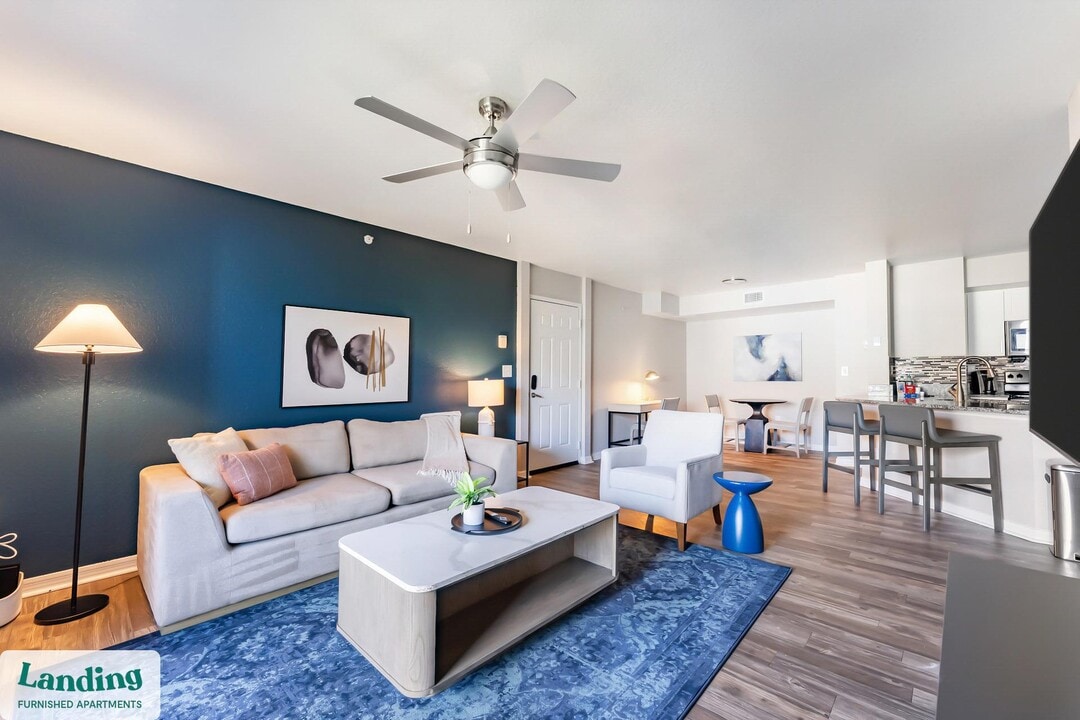 10200 Falcon Pine Blvd in Orlando, FL - Building Photo