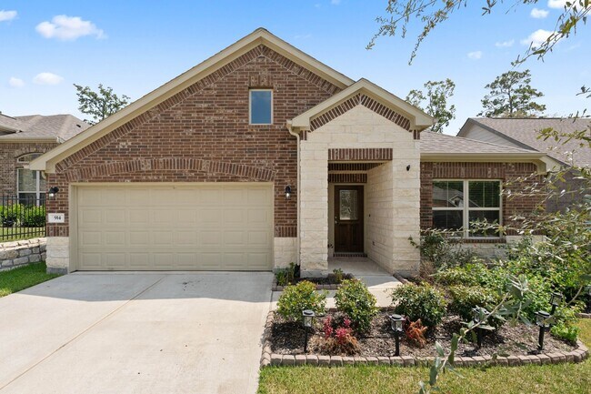 914 Golden Willow Ln in Conroe, TX - Foto de edificio - Building Photo