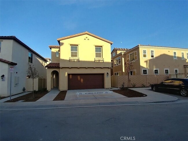 523 Escenico