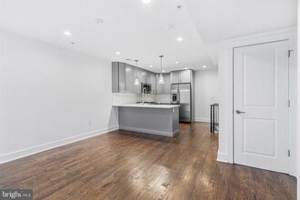 1649 E Eyre St in Philadelphia, PA - Building Photo - Building Photo