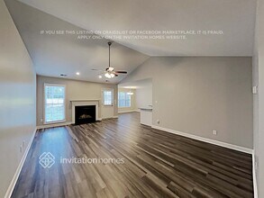 4426 Stonefield Dr in Charlotte, NC - Building Photo - Building Photo