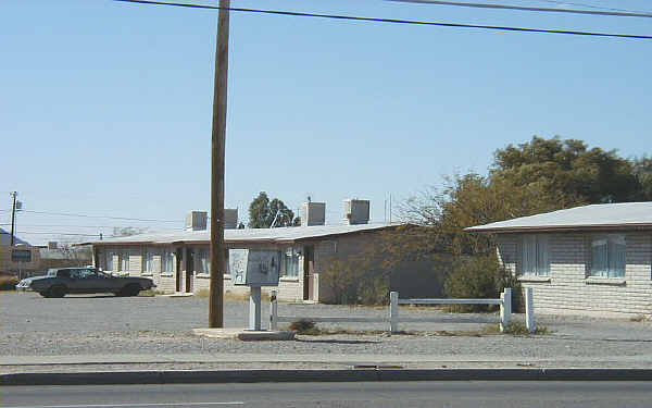 TOWN HOUSES ON ROBBY LANE in Tucson, AZ - Foto de edificio - Building Photo