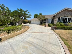 19077 Oriente Dr in Yorba Linda, CA - Building Photo - Building Photo