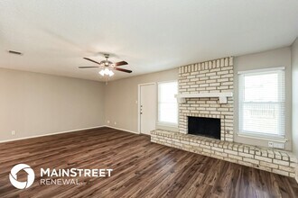 9387 Valley Bend in San Antonio, TX - Foto de edificio - Building Photo